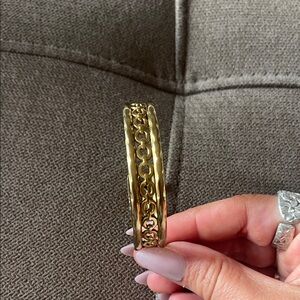 Elegant Gold Bangle Bracelet